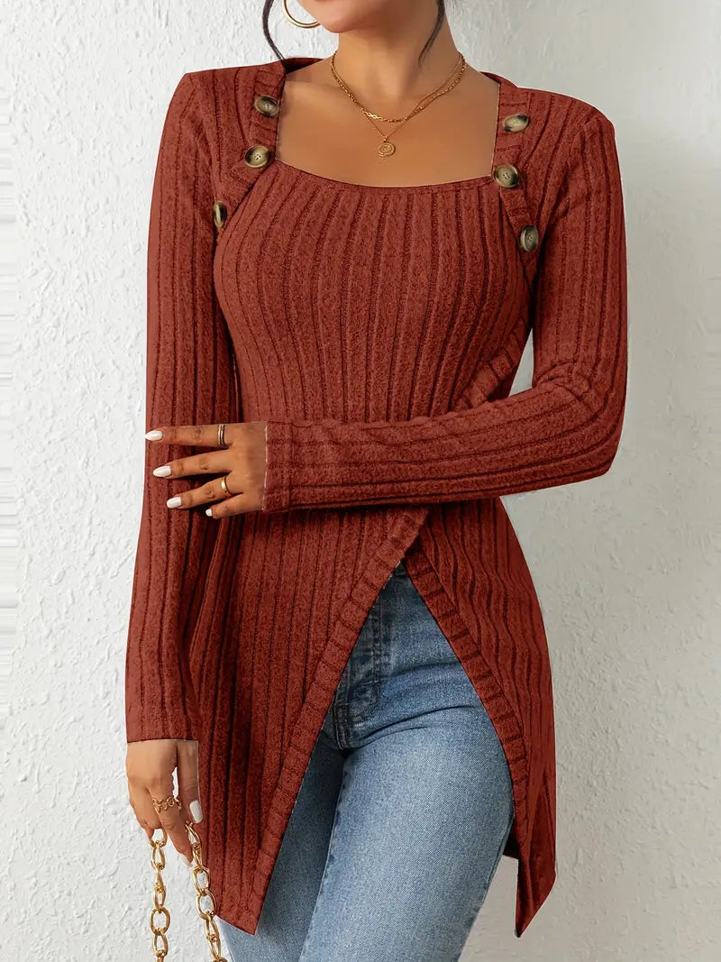 CALAVYNNE – ASYMMETRICAL TOP WITH BUTTONS AND RIBBED TEXTURE